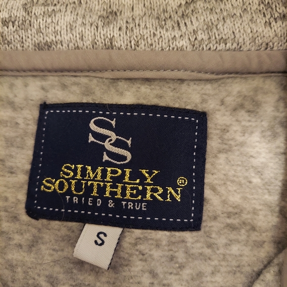 Simply Southern pullover - Picture 3 of 4